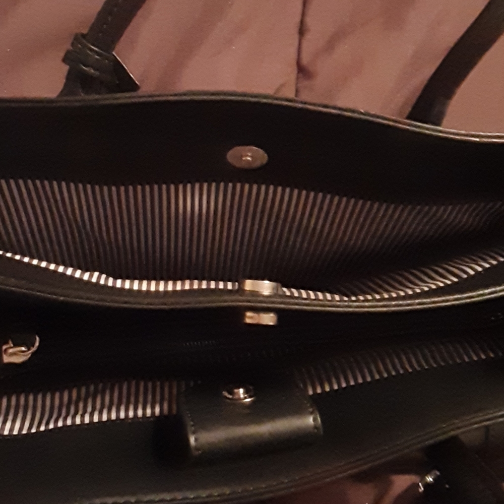 Nine West Leather Purse💥Flash Sale 💥 - Picture 3 of 11